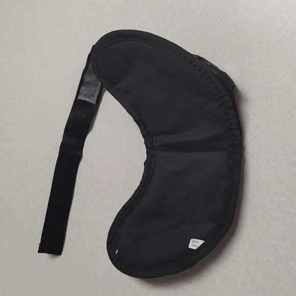 Dog Red And Black Harness - Picture 5 of 6